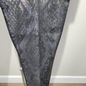 True Religion Halle Black Denim Jeans Midrise 32 Waist NWT Snakeskin Look